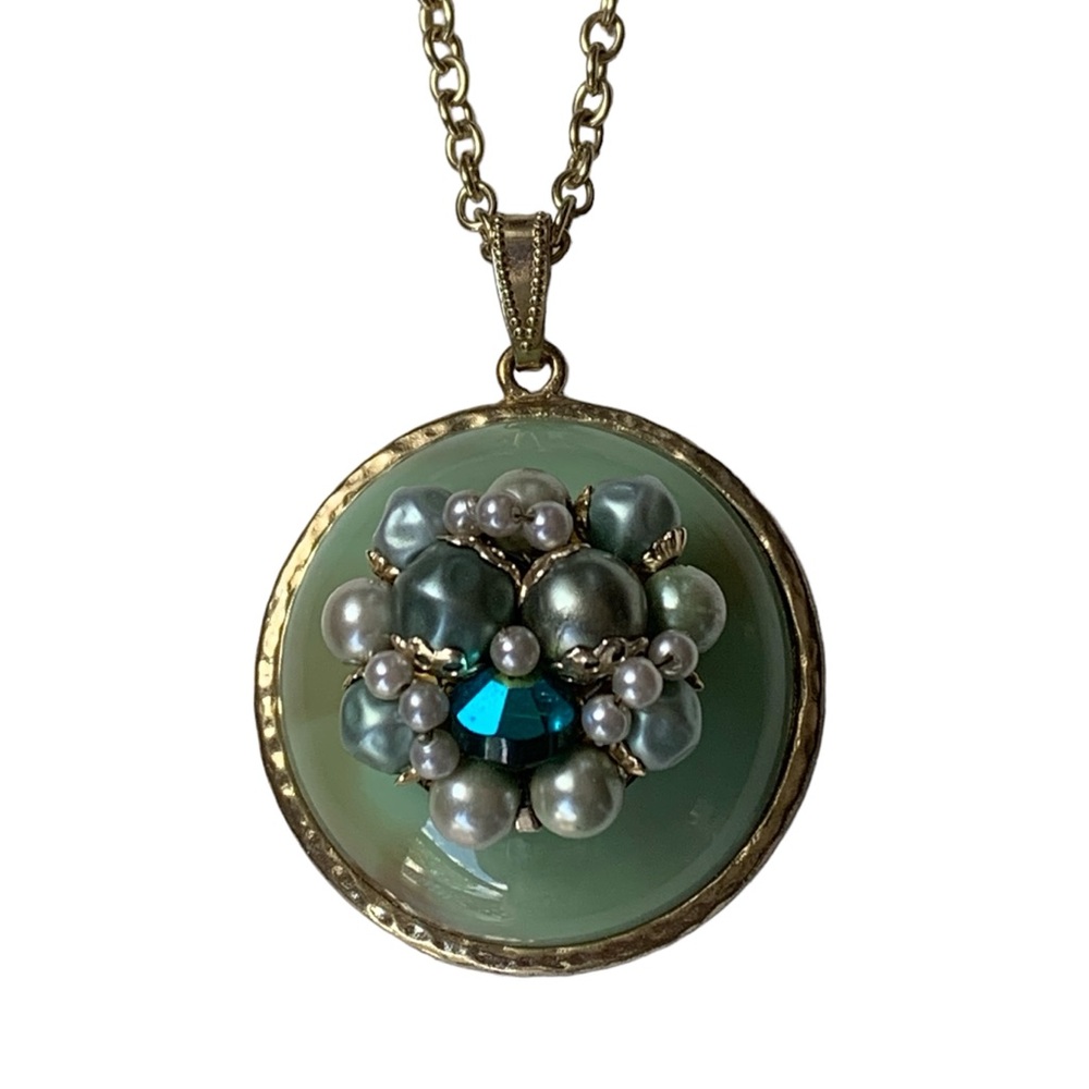 Vintage Green Pearl Cluster & Gold Plated Woman’s Necklace Jewelry